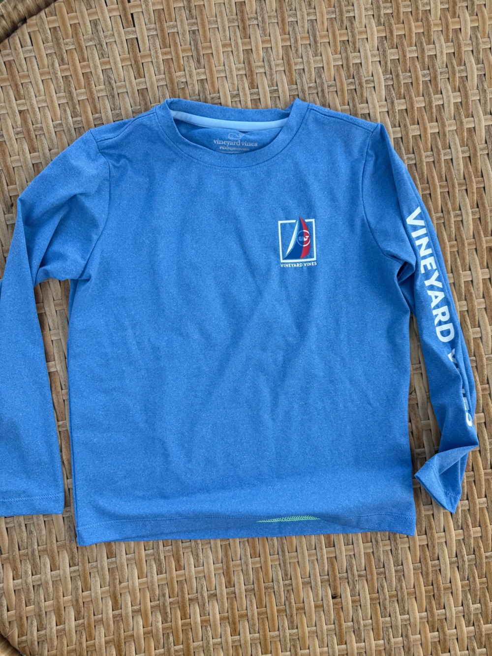 Vineyard Vines Boys Long-Sleeve Logo Tee - Blue - size 5. Performance Fabric